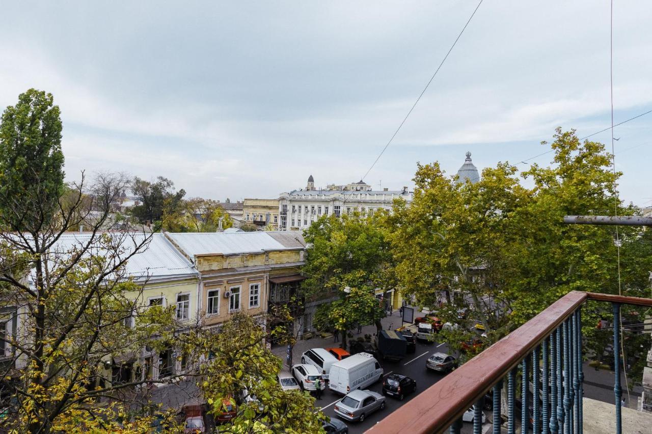 2 Bedroom On Deribasovskaya Str. Odesa Exterior foto