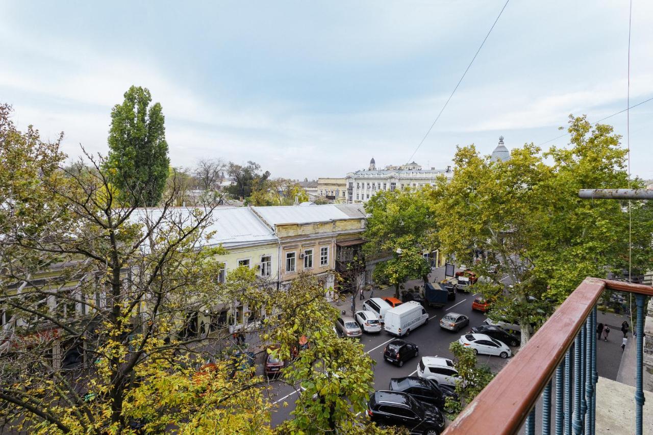 2 Bedroom On Deribasovskaya Str. Odesa Exterior foto